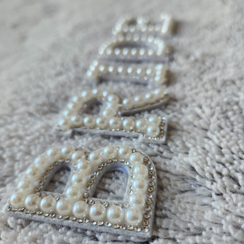 2/$10 BRIDE Letters [Rhinestone]👰 - Picture 4 of 5